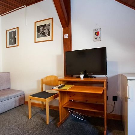 Lenau Haz Bed & Breakfast Beci Exterior foto