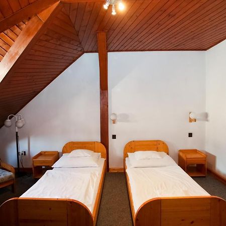 Lenau Haz Bed & Breakfast Beci Exterior foto