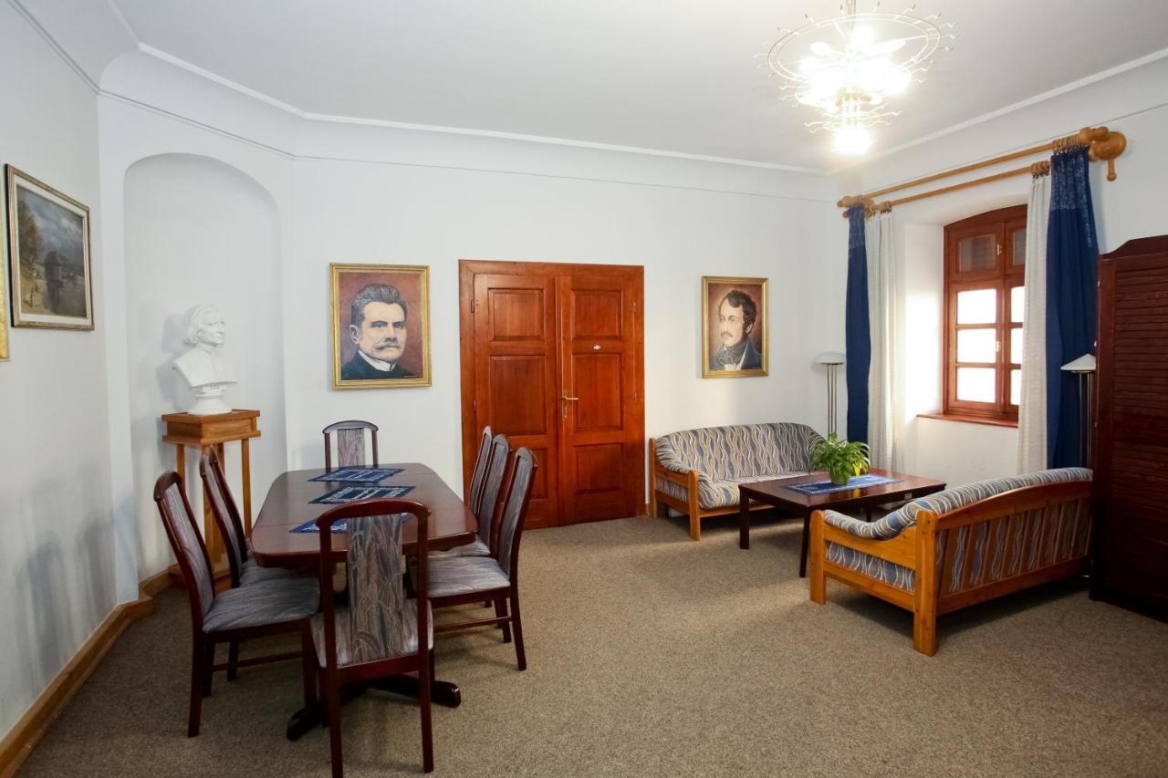 Lenau Haz Bed & Breakfast Beci Exterior foto